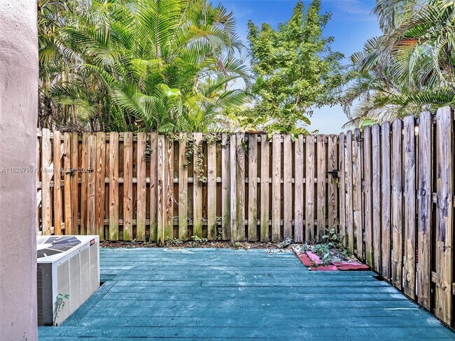 Building Photo - 3791 NW 78th Ave