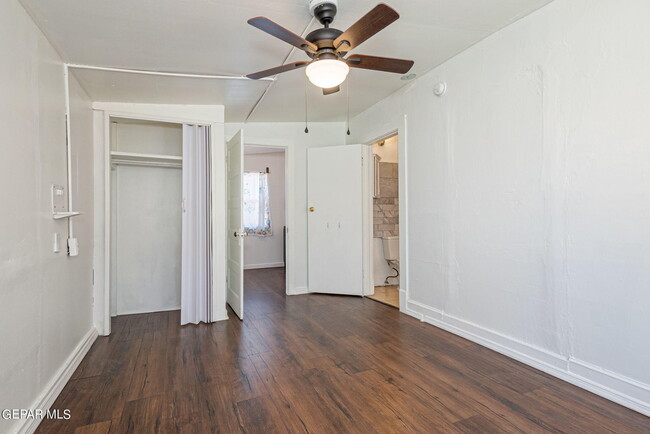 Building Photo - 3611 Mountain Ave
