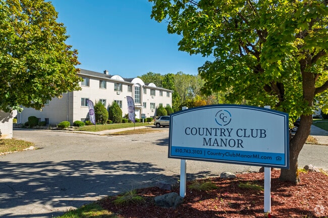 Building Photo - Country Club Manor Apartments