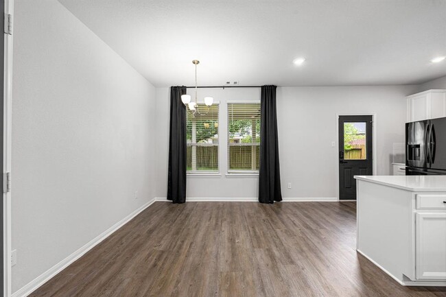 Building Photo - 11323 Cora Ln