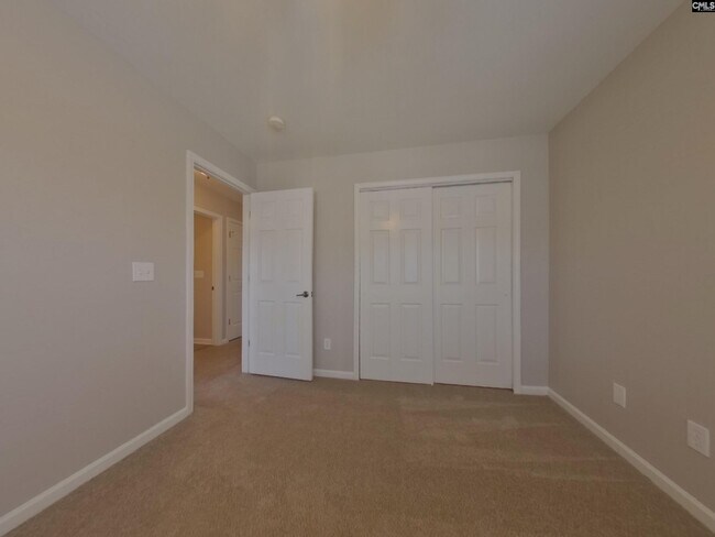 Building Photo - 379 Charter Oak Ct
