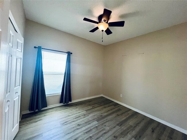 Building Photo - 124 Queens Ct