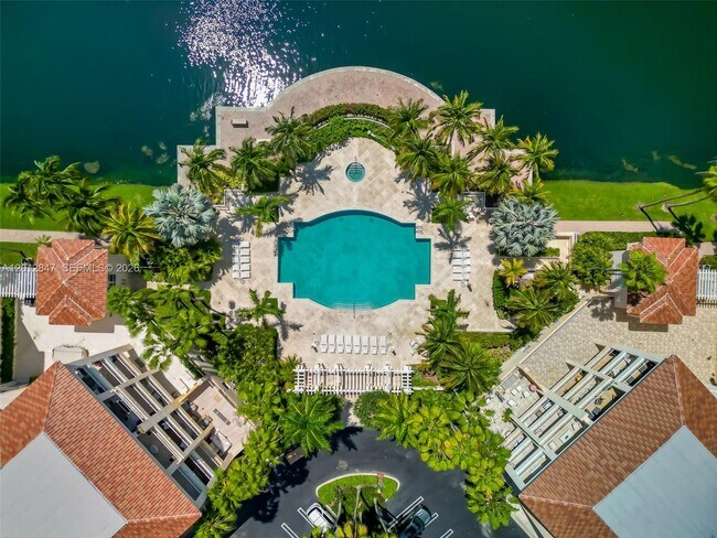 Building Photo - 731 Crandon Blvd