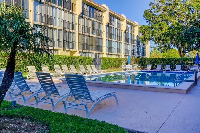 Building Photo - 90 S Highland Ave