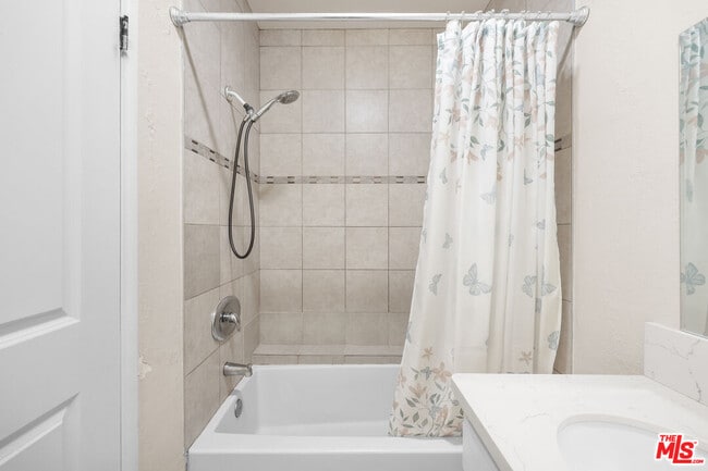 Building Photo - 21219 Roscoe Blvd