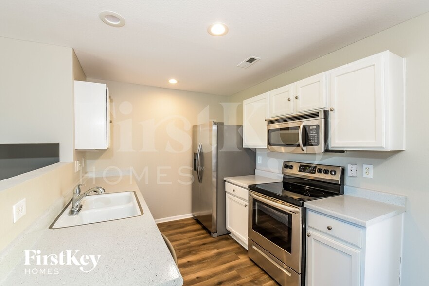 Building Photo - 4673 S Swadley Way