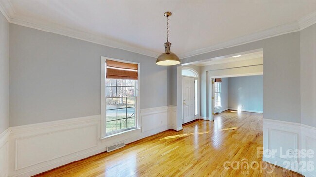 Building Photo - 7819 Red Oaks Trail