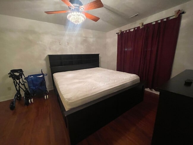 Building Photo - Furnished 3 bedroom 3 bath Apartment in Morningside Community, Blue Eye MO