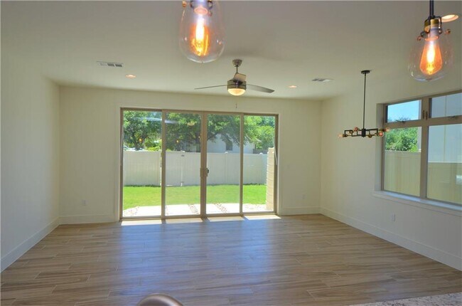 Building Photo - 406 Conservation Dr
