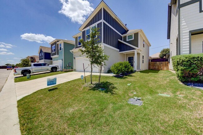 Building Photo - 15610 Ellinger Dr