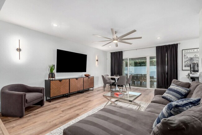 Building Photo - 7730 E Buena Terra Way