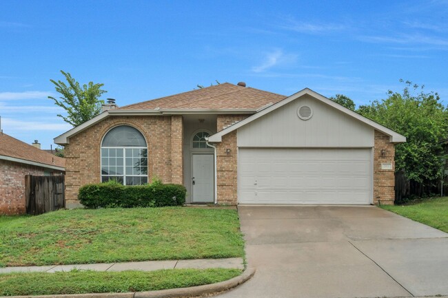 Primary Photo - 203 Cain Dr