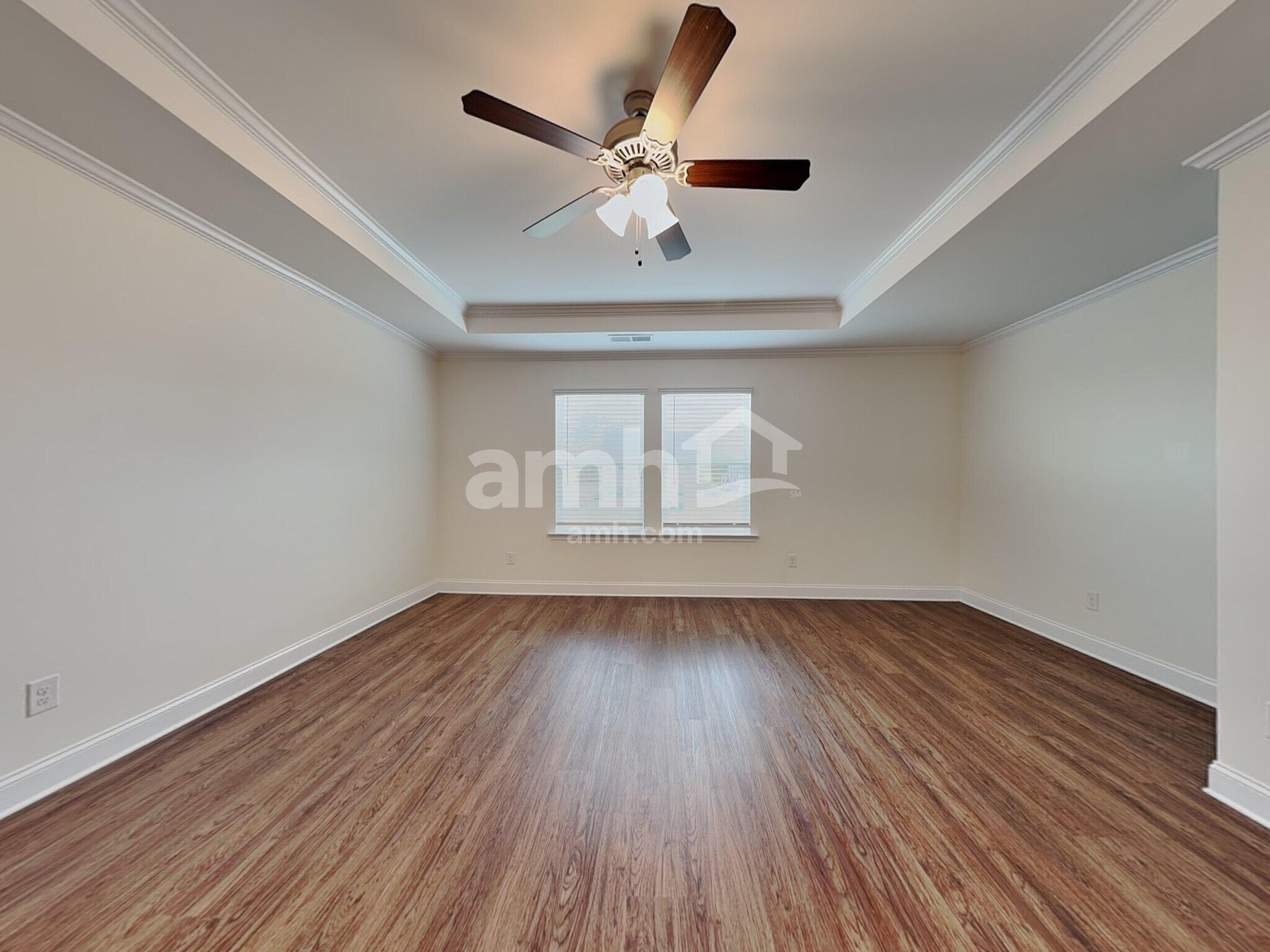 Building Photo - 4934 Trayton Ave