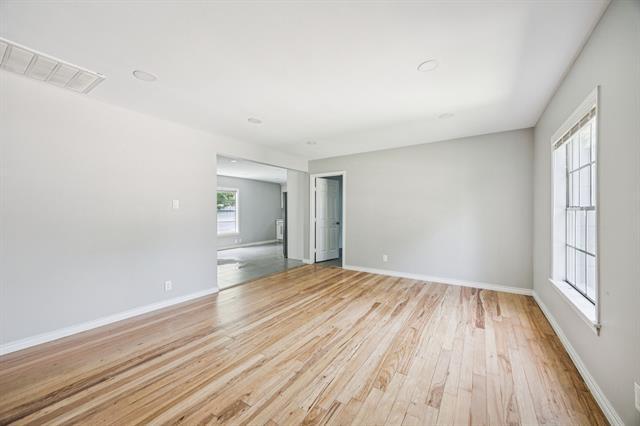 Building Photo - 2832 Cherrywood Ave