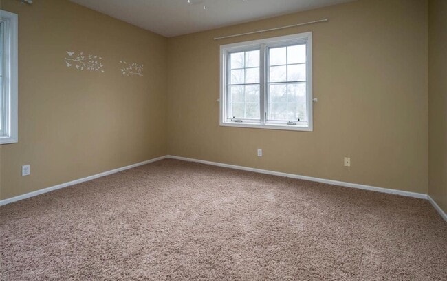 Building Photo - *~*Gorgeous Home, Located in Waynesville*~*