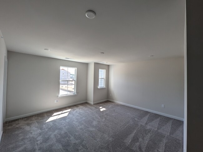 Building Photo - 6324 Gennaker Run