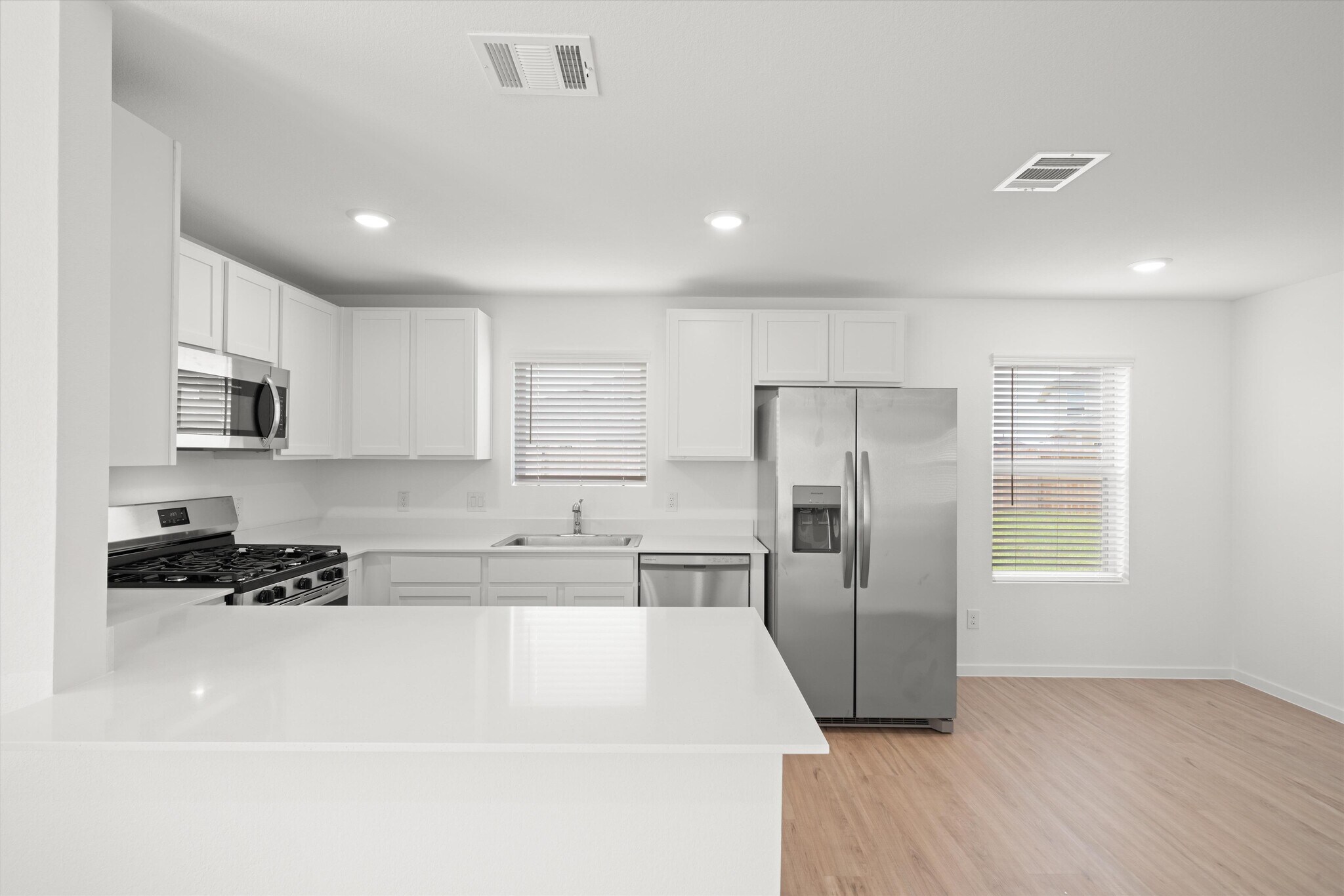 Building Photo - 3167 Savannah Rose Dr