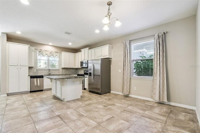 Building Photo - 1108 Lincoln Ridge Loop