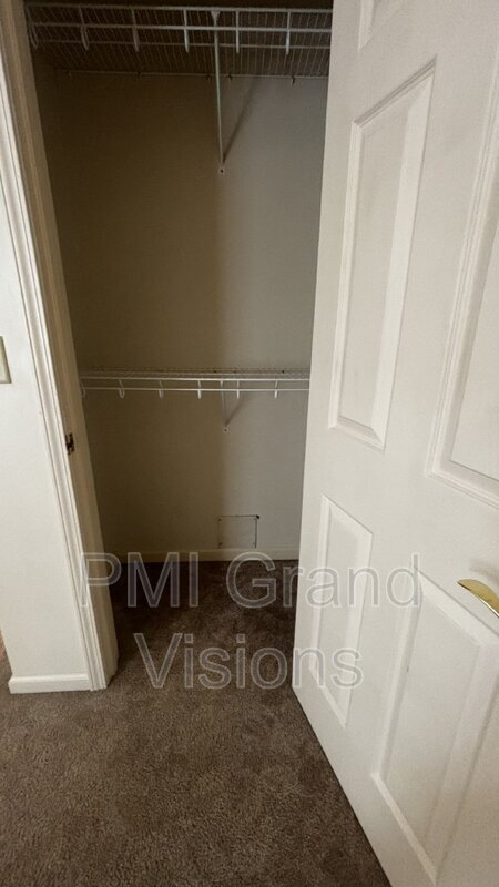 Building Photo - 1306 Arthur Ave