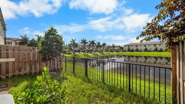 Building Photo - 5534 NW 27th Pl