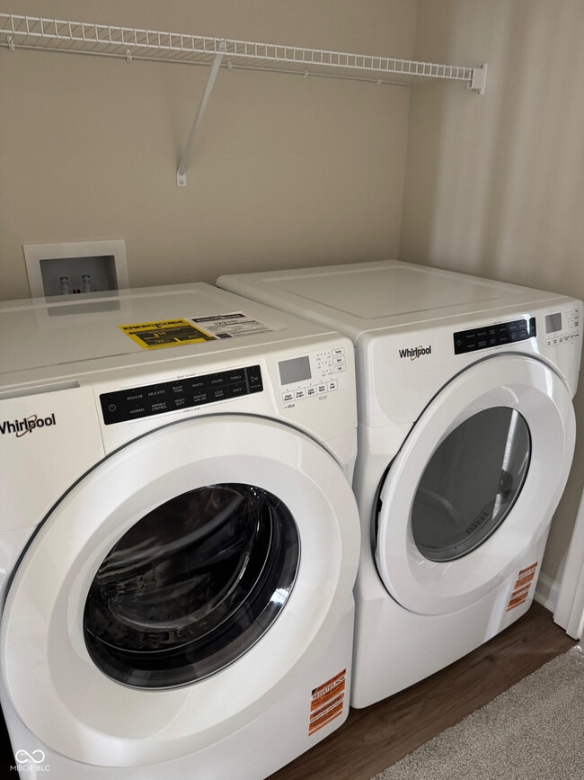 Building Photo - 14555 Elsmere Ln