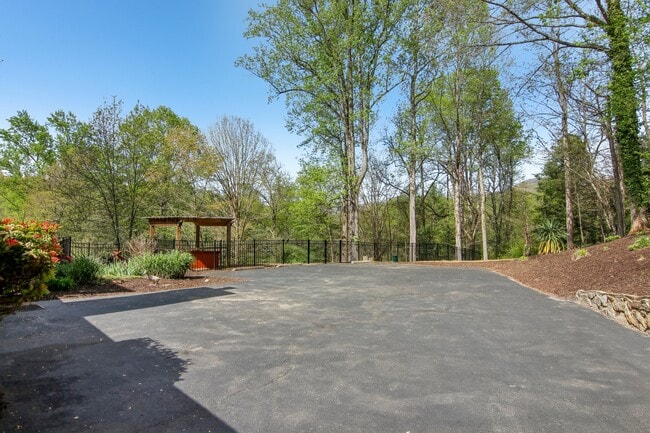 Building Photo - 11 Timothy Ln