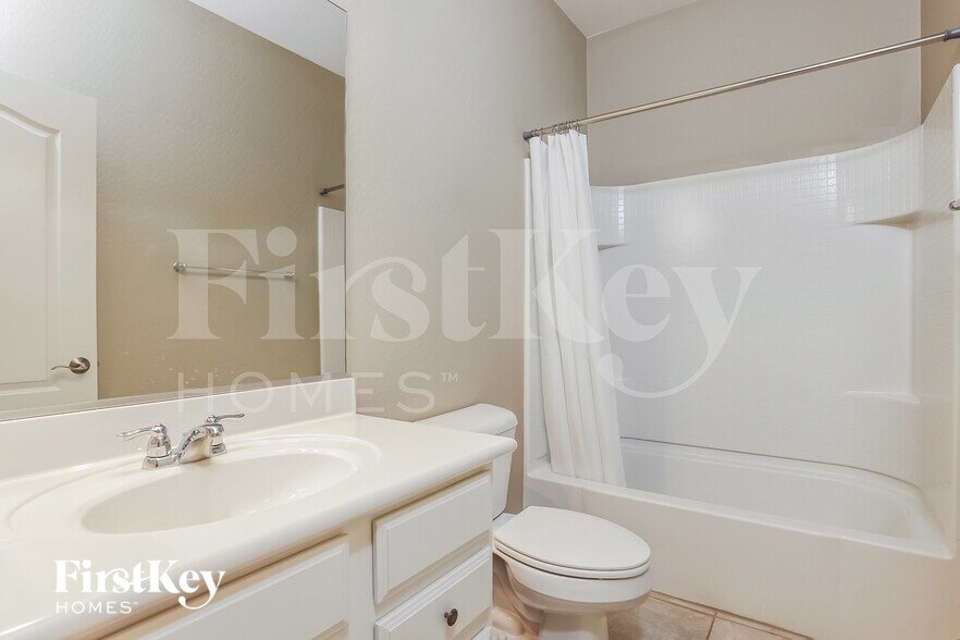 Building Photo - 29079 N 124th Dr