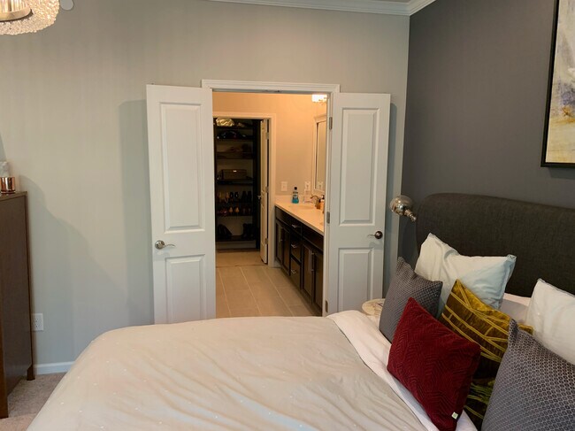 Building Photo - 955 Opelousas Way