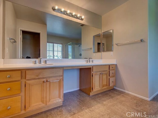 Building Photo - 28 Brookhollow
