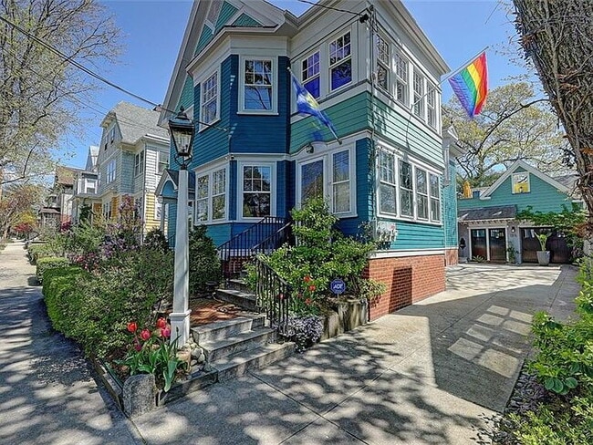 Building Photo - 17 Luzon Ave