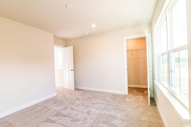 Building Photo - 2812 Rowyn St