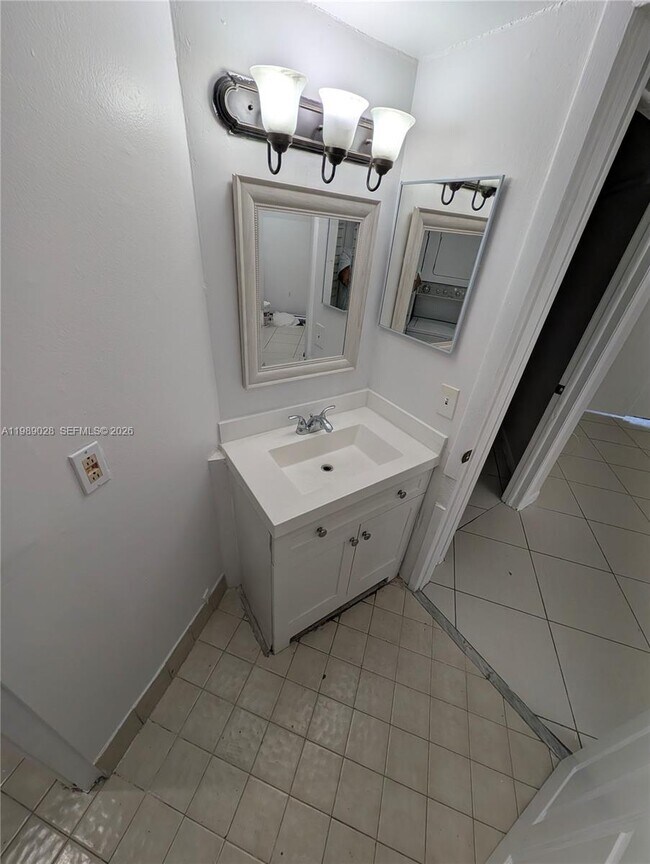 Building Photo - 8305 SW 152nd Ave