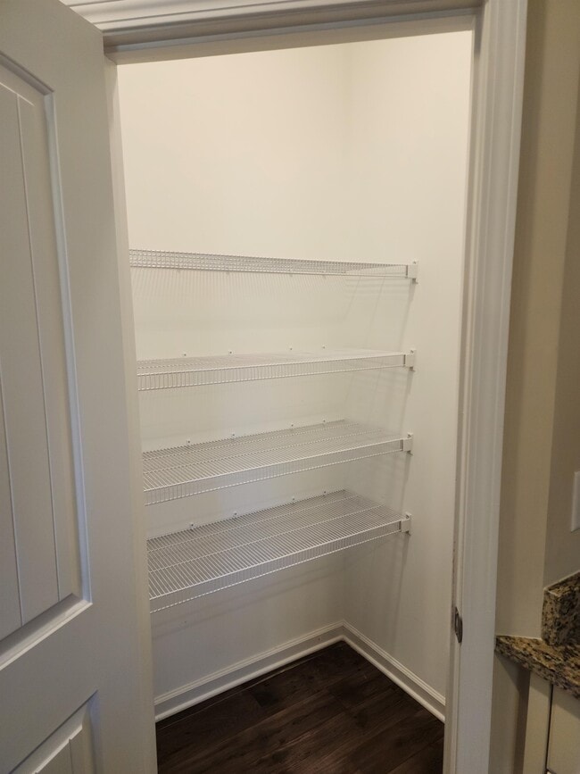 Building Photo - 4016 Pensacola Way