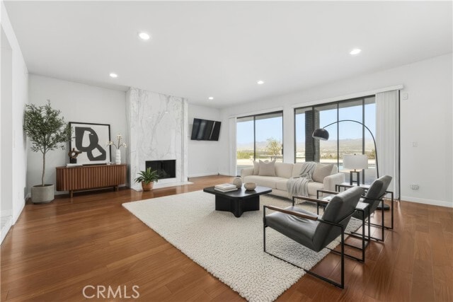 Building Photo - 3329 Dona Rosa Dr