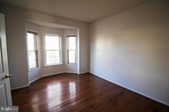 Building Photo - 35382 Gosling Ln