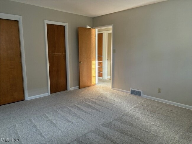 Building Photo - 163 Kenridge Rd