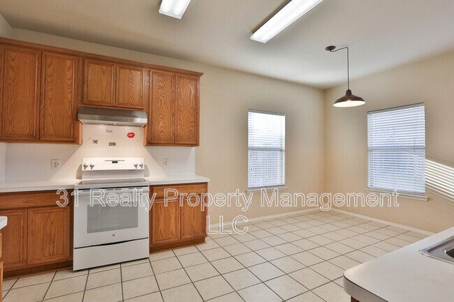 Building Photo - 3108 Kennedy Dr