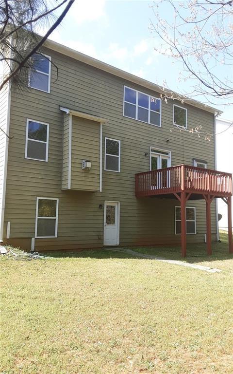 Building Photo - 132 Lakeshore Pkwy