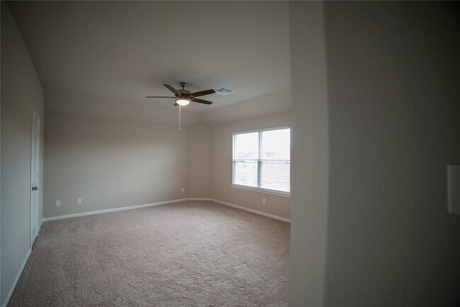Building Photo - 4455 Eveslage Ln