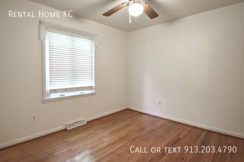 Building Photo - 9010 W 101st St