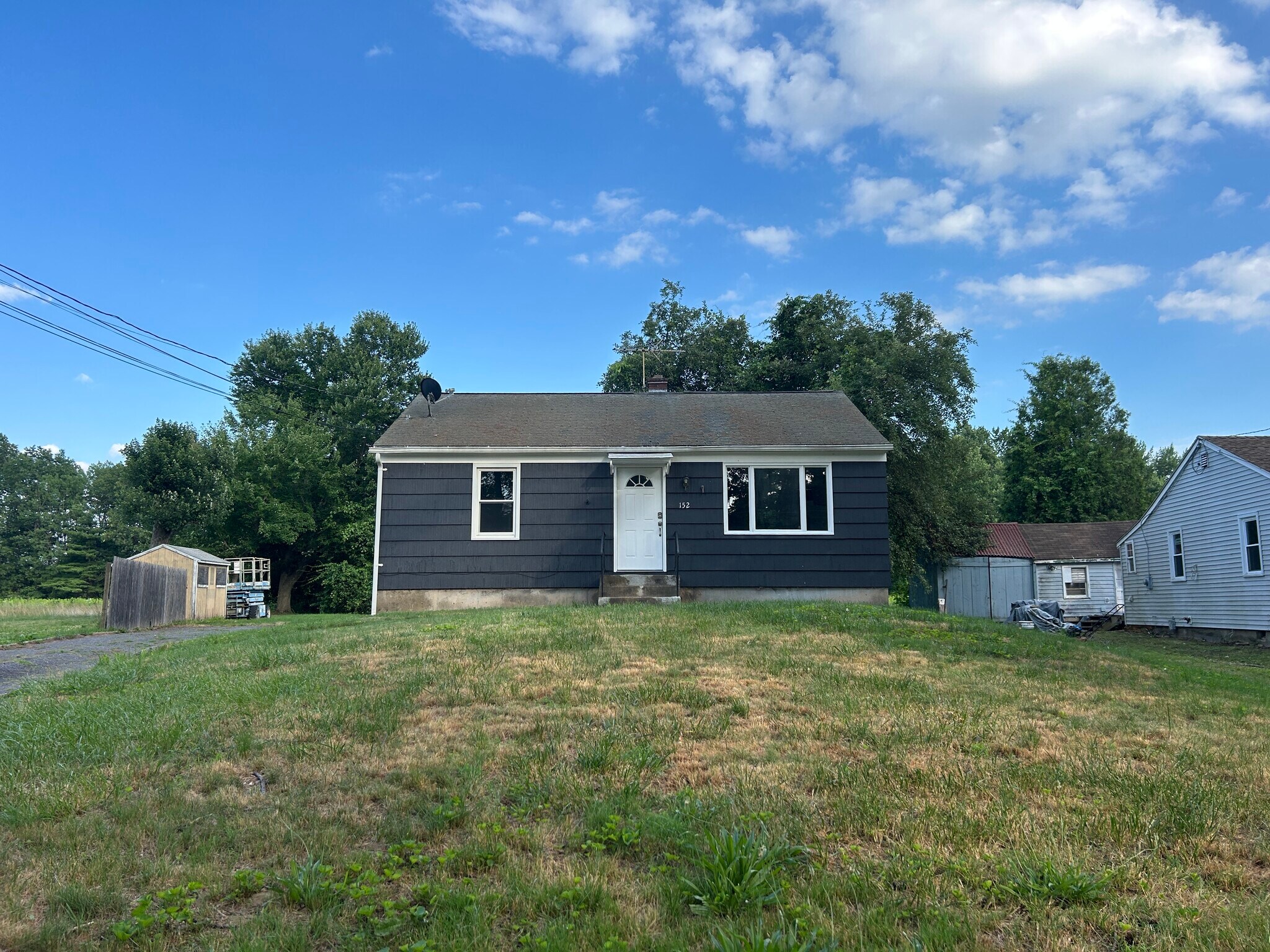 Building Photo - 152 Cottage Rd