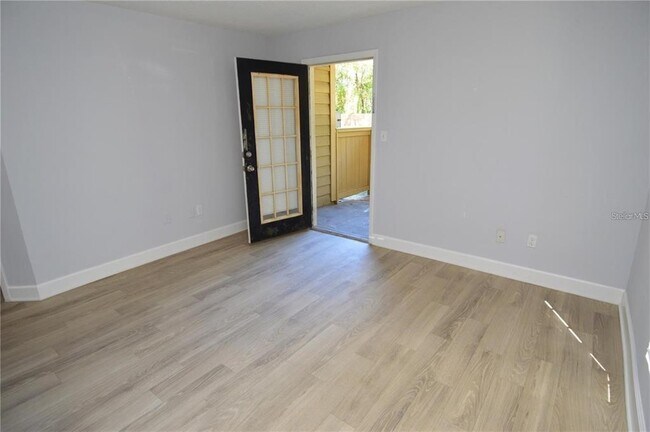 Building Photo - 8758 Mallard Reserve Dr