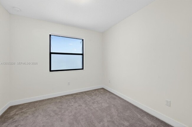 Building Photo - 15841 NW 91st Ct