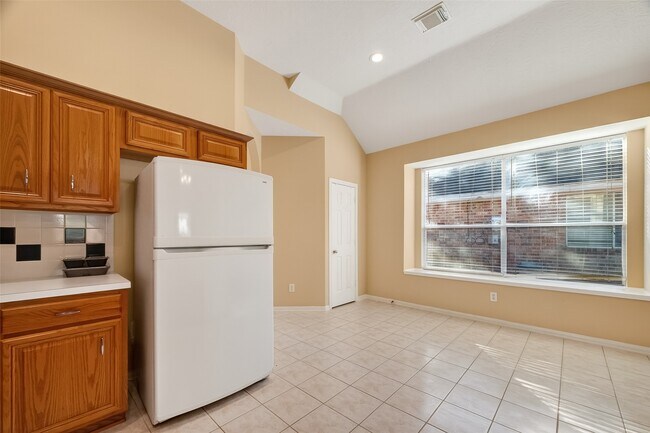 Building Photo - 910 Norfolk Dr