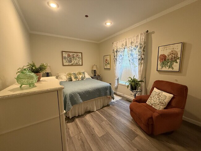 Building Photo - Immaculate Newer 3BR/2BA Brevard Home with Open Layout – Pet-Friendly