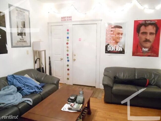 Building Photo - No Brokers Fee, Large Apartment in brighton, Heat, Hot Water Included, Eat-in Kitchen, Porch, Par...