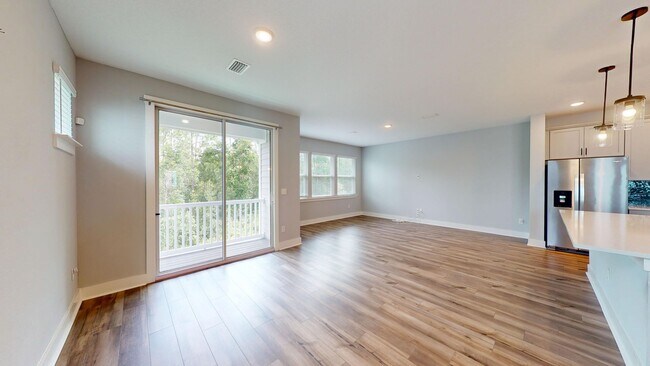 Building Photo - Stunning 3-Bedroom, 2.5-Bath Villa in The ...