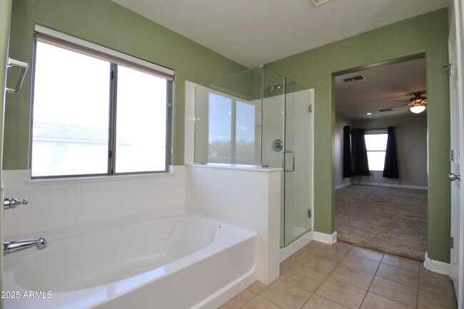 Building Photo - 22310 E Creekside Ct