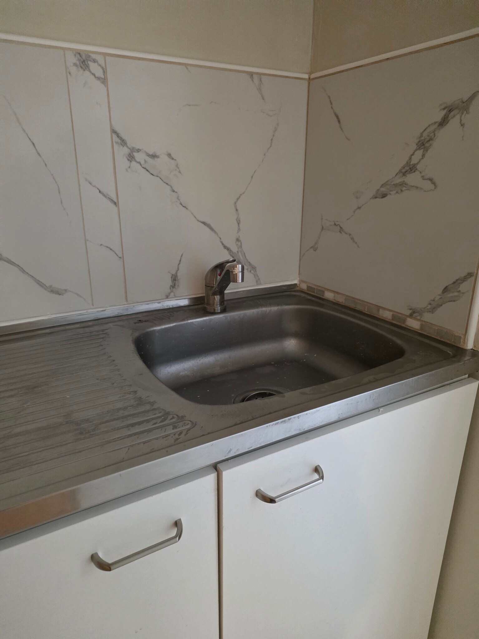 Building Photo - 1770 Park Ave