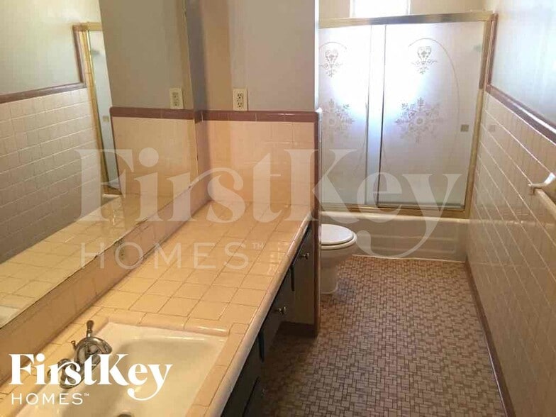 Building Photo - 6288 Ashton Rd